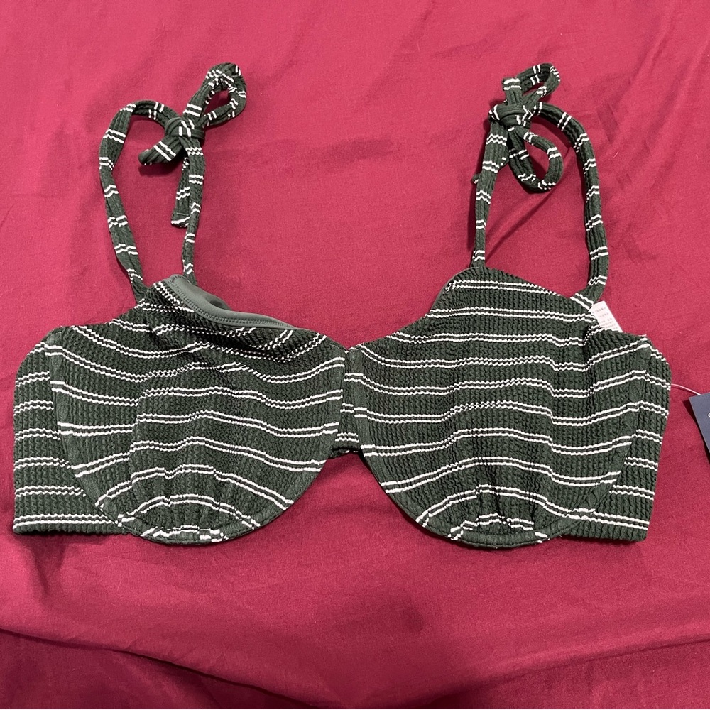 A&F Curve Love Bikini Top